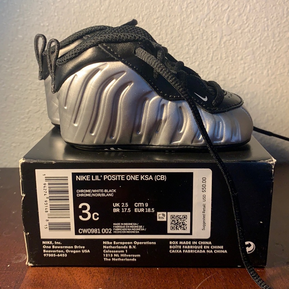Infant Nike Foams